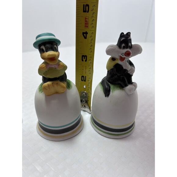 Set Of 3 Vintage Ceramic Warner Brothers Bells 4", 1979 Price Products - Picture 9 of 13